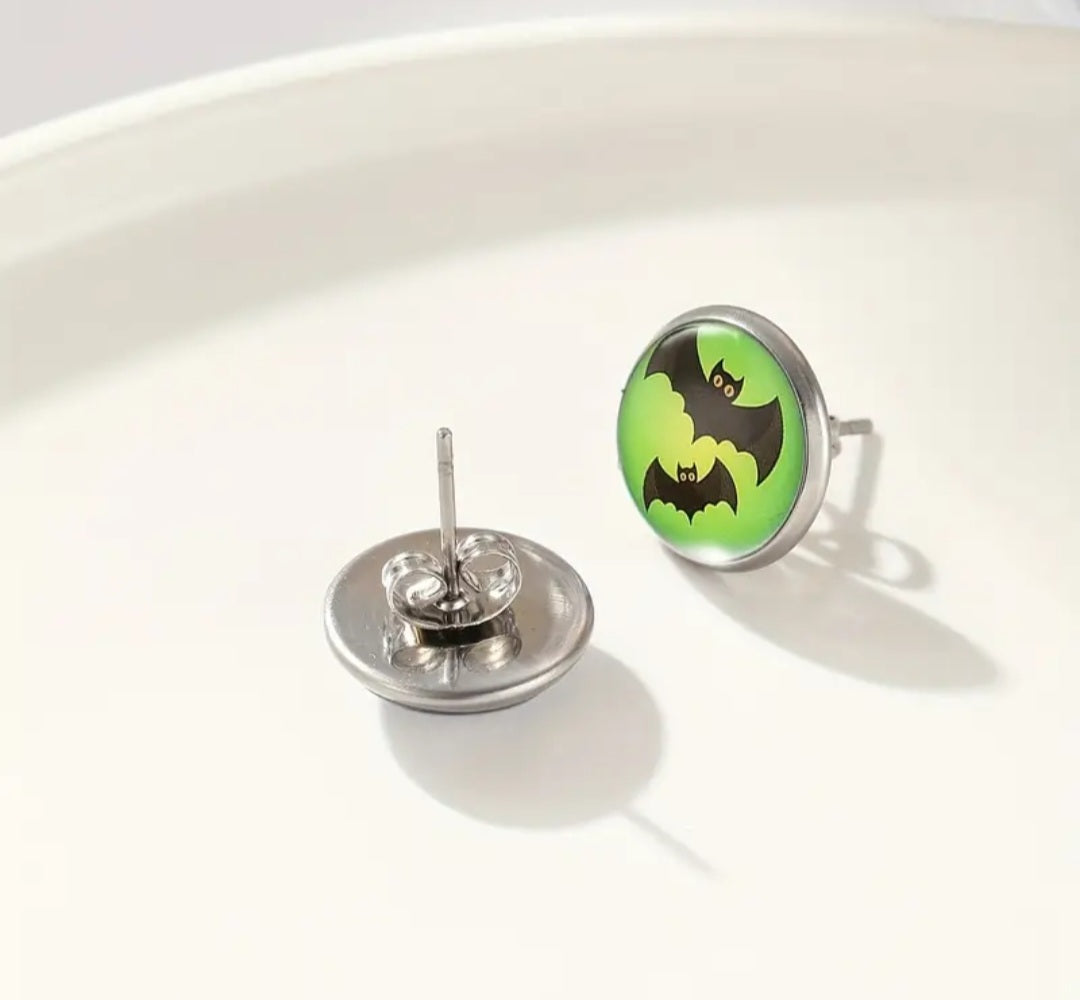 Halloween stud earrings