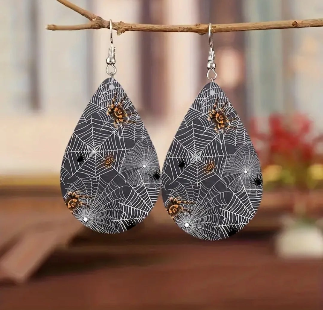 Wooden Spiderweb earrings