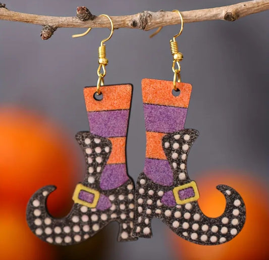 Witch's shoes wooden earrings