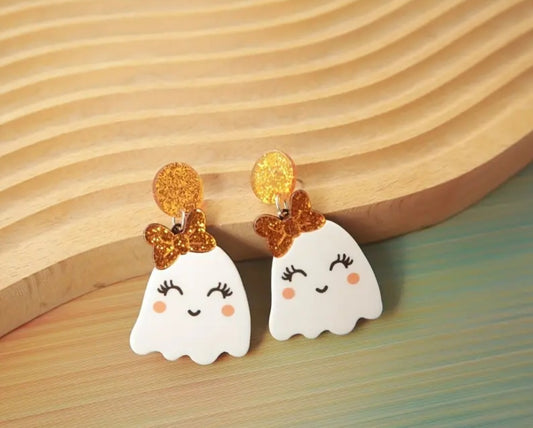 Cutesy ghost girl earrings