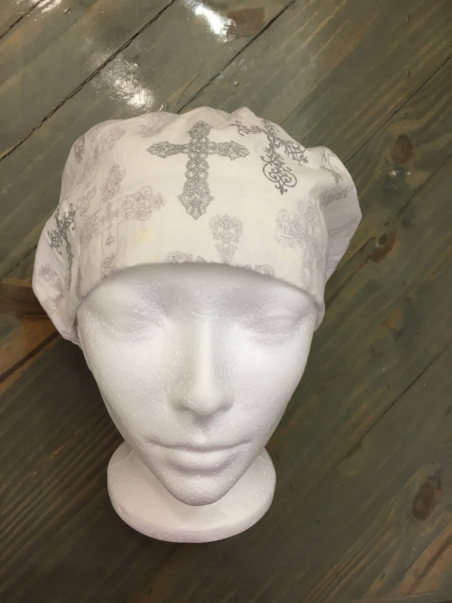 Crosses euro/bouffant style surgical hat