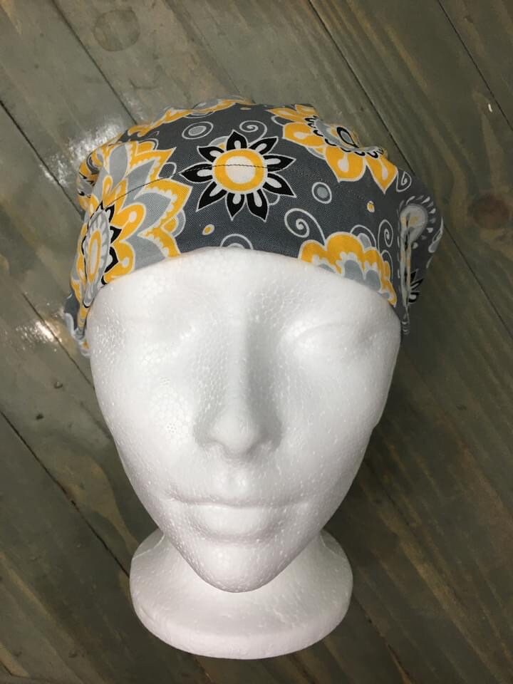 Geometric yellow/grey flowers bouffant/euro style surgical hat